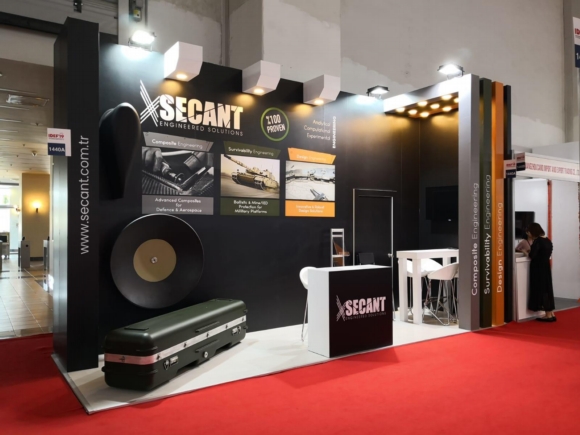 Maxima Stand